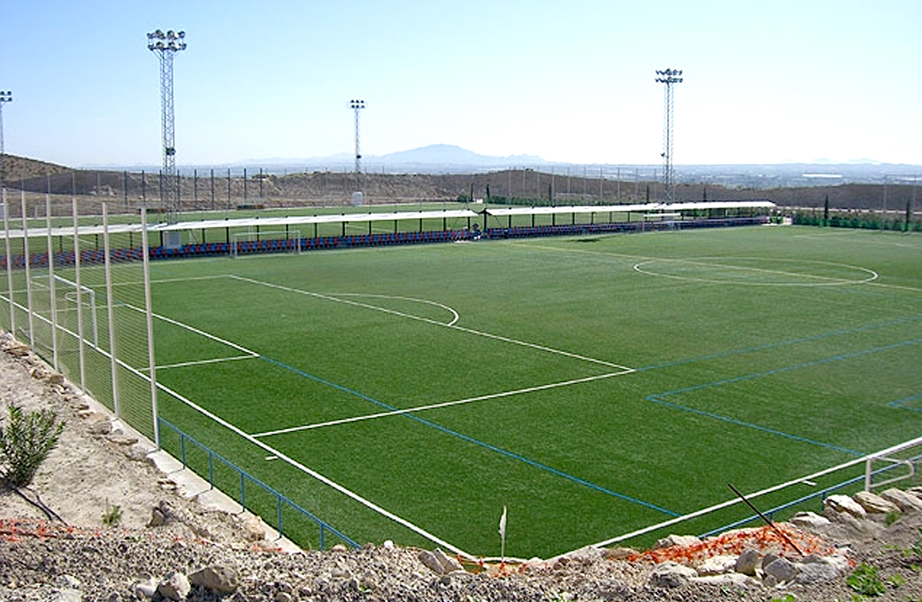 La ciudad deportiva Valverde Reina mejorar sus instalaciones con la inversin de ms de 23.000 euros 